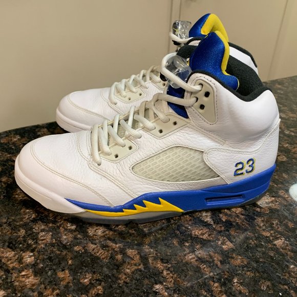 Gently Pre-Owned Jordan 5 Retro Laney - Athletic HighTop Shoe main image 4